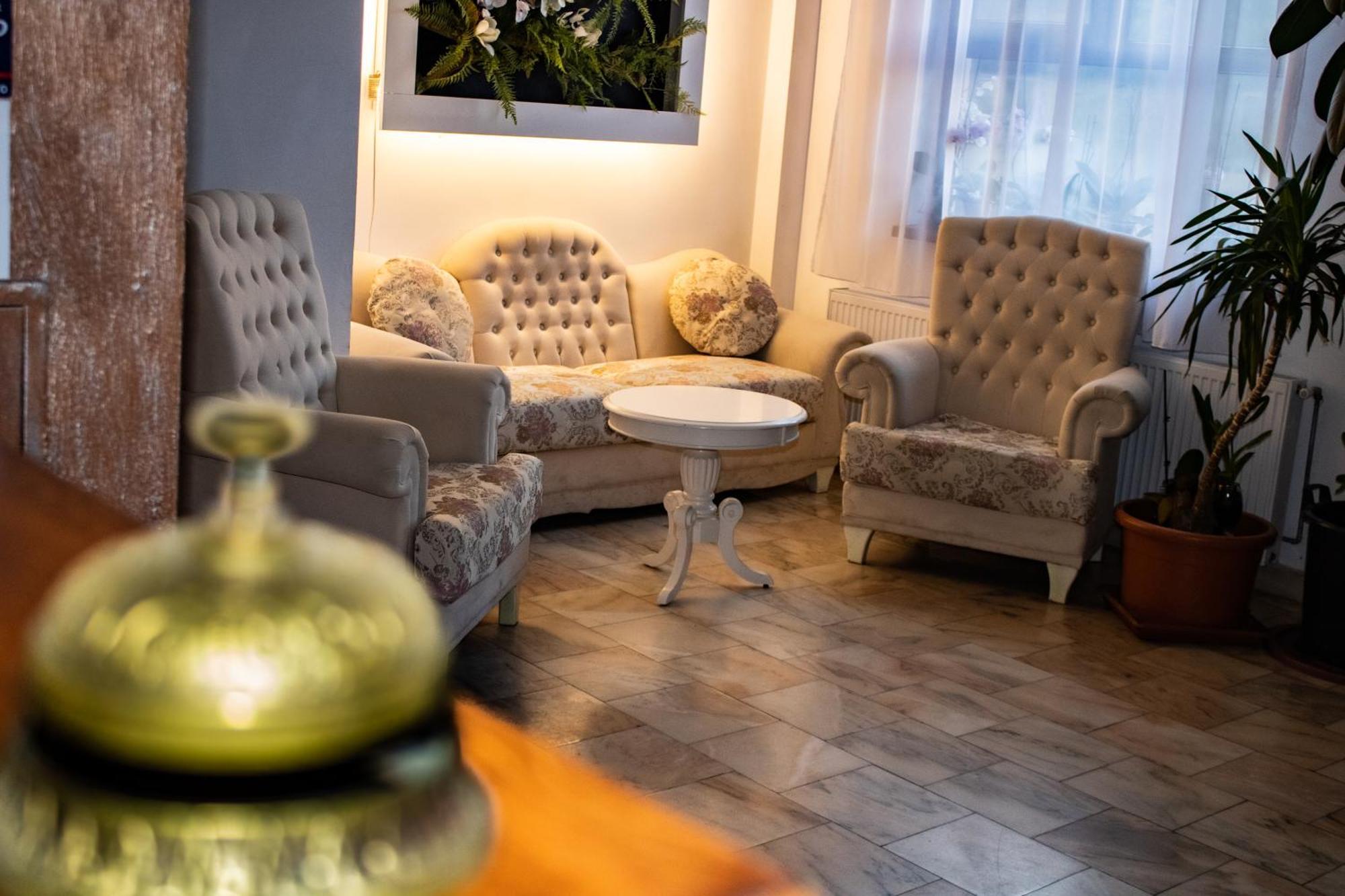 Hotel Rebis Brăila Екстериор снимка