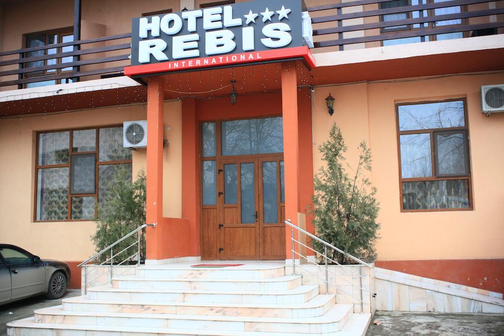 Hotel Rebis Brăila Екстериор снимка